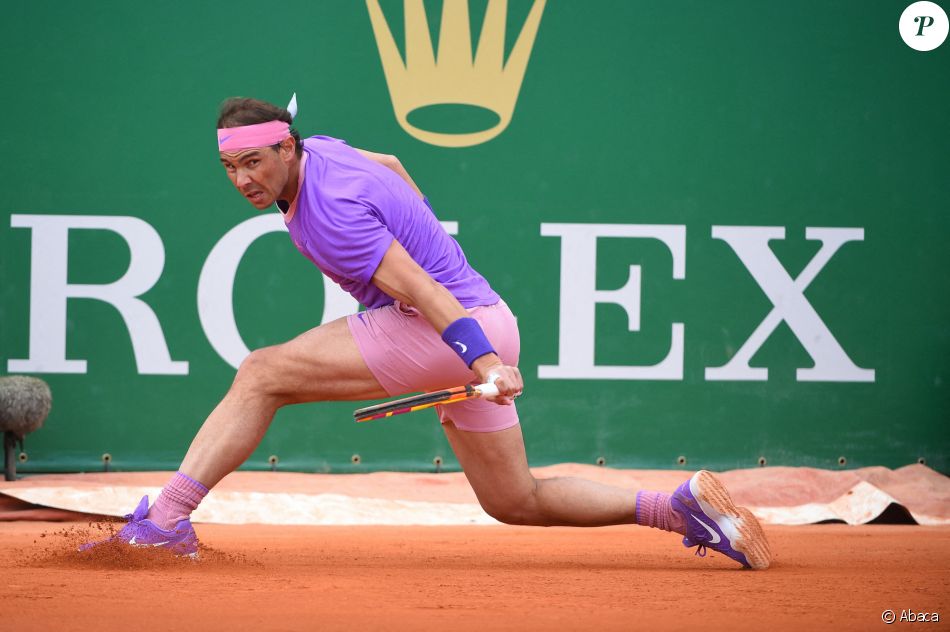 Rafael Nadal affronte et bat Grigor Dimitrov lors du tournoi de tennis Rolex Monte Carlo Masters 2021. Monaco, le 15 avril 2021.