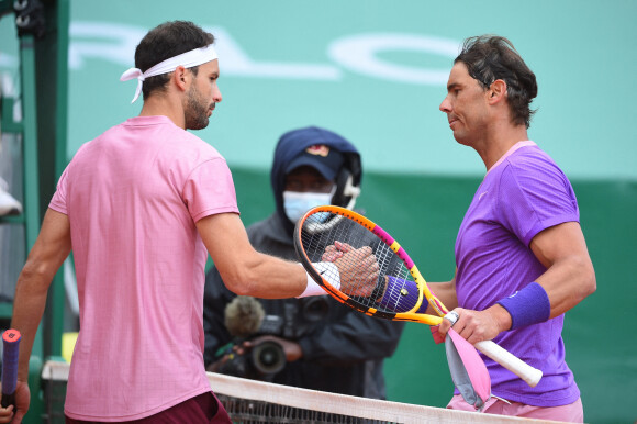 Rafael Nadal affronte et bat Grigor Dimitrov lors du tournoi de tennis Rolex Monte Carlo Masters 2021. Monaco, le 15 avril 2021.