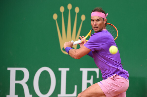 Rafael Nadal affronte et bat Grigor Dimitrov lors du tournoi de tennis Rolex Monte Carlo Masters 2021. Monaco, le 15 avril 2021.