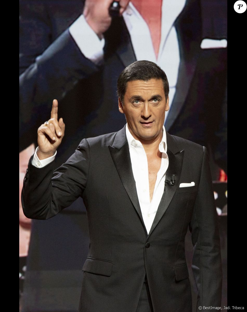 Exclusif - Dany Brillant - Hommage à Charles Aznavour lors de l'émission "Monsieur Aznavour", diffusée sur C8. Le 3 octobre 2019 © Jack Tribeca / Bestimage