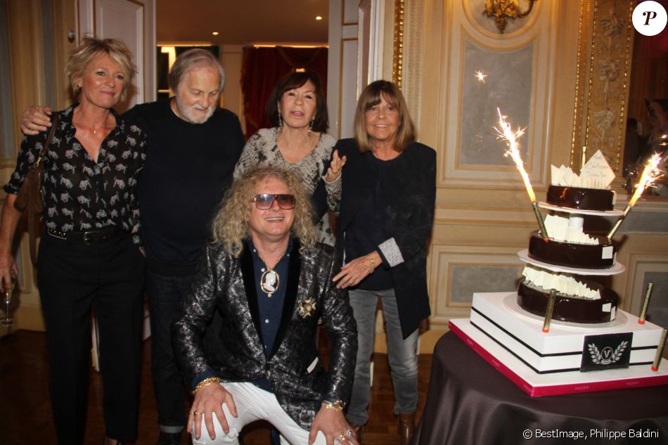 Exclusif - Sophie Davant, Jean-Jacques Debout, Danièle Évenou, Chantal Goya et Pierre-Jean Chalençon (surnommé l'Empereur) - Anniversaire de Pierre-Jean Chalençon au Palais Vivienne à Paris, France, le 17 septembre 2017. © Philippe Baldini/Bestimage
