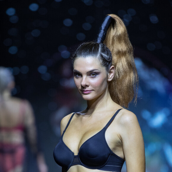 Alice Detollenaere - Défilé de mode "Interstellar" lors du Salon international de la lingerie à Paris. Le 18 janvier 2020 © Jérémy Melloul / Bestimage