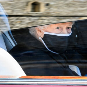 La reine Elisabeth II d'Angleterre - Arrivées aux funérailles du prince Philip, duc d'Edimbourg à la chapelle Saint-Georges du château de Windsor, le 17 avril 2021