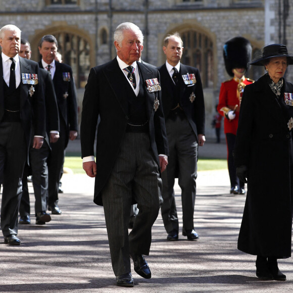 Le prince Charles, prince de Galles, le prince Andrew, duc d'York, la princesse Anne, le prince Edward, comte de Wessex, le prince Harry, duc de Sussex, Sir Timothy Laurence - Arrivées aux funérailles du prince Philip, duc d'Edimbourg à la chapelle Saint-Georges du château de Windsor, le 17 avril 2021.