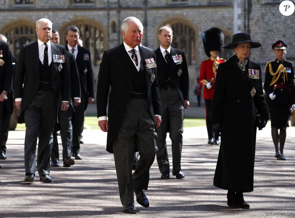 Le prince Charles, prince de Galles, le prince Andrew, duc d'York, la princesse Anne, le prince Edward, comte de Wessex, le prince Harry, duc de Sussex, Sir Timothy Laurence - Arrivées aux funérailles du prince Philip, duc d'Edimbourg à la chapelle Saint-Georges du château de Windsor, le 17 avril 2021.