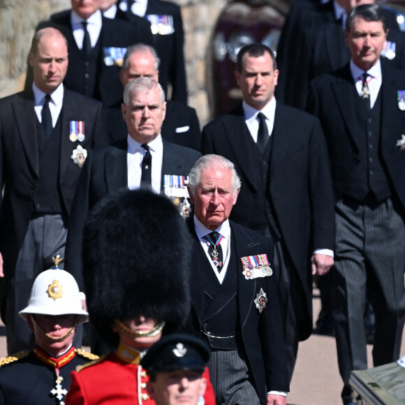 Le prince Charles, prince de Galles, le prince Andrew, duc d'York, le prince William, duc de Cambridge, David Armstrong-Jones, comte de Snowdon, Peter Phillips, la princesse Anne, le prince Edward, comte de Wessex, le prince Harry, duc de Sussex, Sir Timothy Laurence - Arrivées aux funérailles du prince Philip, duc d'Edimbourg à la chapelle Saint-Georges du château de Windsor, , Royaume Uni, le 17 avril 2021.