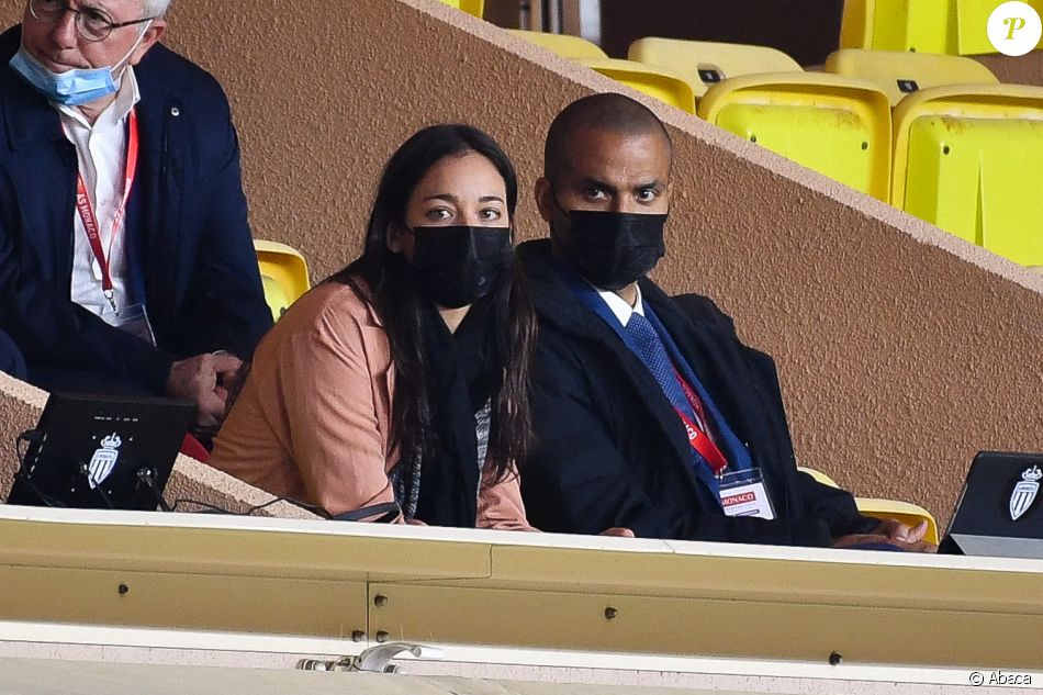 Alize Lim et Tony Parker lors du match entre Monaco (ASM) et Lyon (OL) au stade Louis II de Monaco le 2 mai 2021