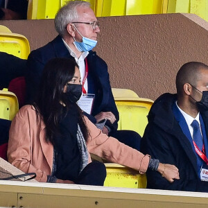 Alize Lim et Tony Parker lors du match entre Monaco (ASM) et Lyon (OL) au stade Louis II de Monaco le 2 mai 2021