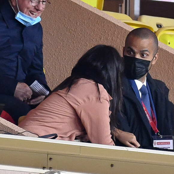 Alize Lim et Tony Parker lors du match entre Monaco (ASM) et Lyon (OL) au stade Louis II de Monaco le 2 mai 2021