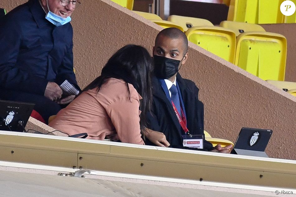 Alize Lim et Tony Parker lors du match entre Monaco (ASM) et Lyon (OL) au stade Louis II de Monaco le 2 mai 2021