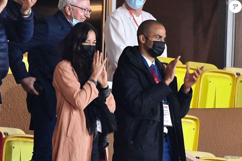 Alize Lim et Tony Parker lors du match entre Monaco (ASM) et Lyon (OL) au stade Louis II de Monaco le 2 mai 2021