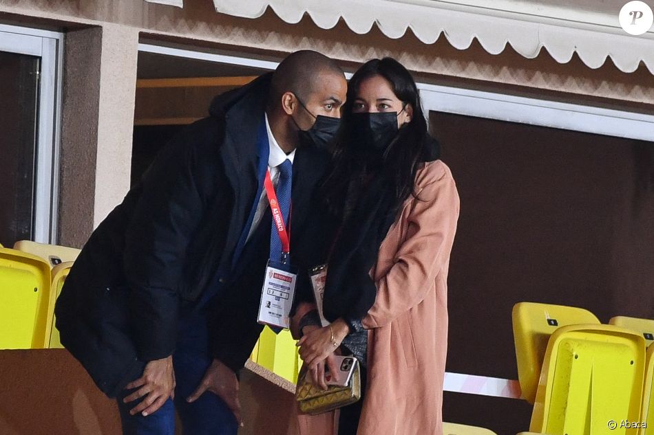 Alize Lim et Tony Parker lors du match entre Monaco (ASM) et Lyon (OL) au stade Louis II de Monaco