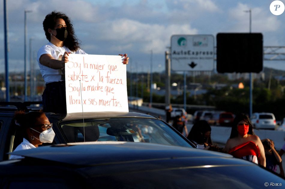 Les habitants de San Juan, capitale de Porto Rico, manifestent suite au meurtre de Keishla Rodriguez. Le 2 mai 2021.