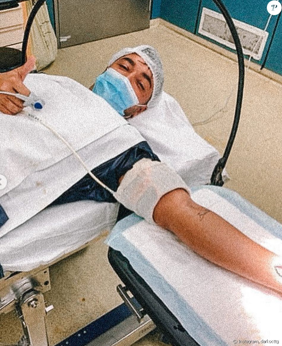 Darko (Secret Story) obligé de se faire hospitaliser après s'être coincé un morceau de pate dans l'ongle d'un doigt - Instagram