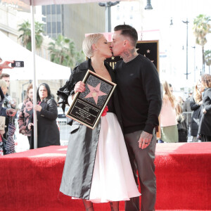 Pink, son mari Carey Hart - La chanteuse Pink (Alecia Beth Moore) reçoit son étoile sur le Walk of Fame à Hollywood, Los Angeles, le 5 février 2019.