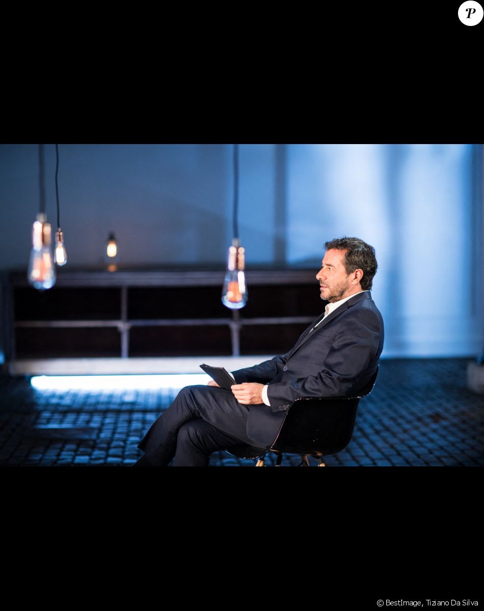 Exclusif - F.Bollaert lors de l'enregistrement de l'émission "Animaux Stars" présentée par Bernard Montiel qui sera diffusée le 8 mai 2021 à 17h30 sur la chaine Animaux, à Paris, France, le 15 avril 2021. © Tiziano Da Silva/Bestimage