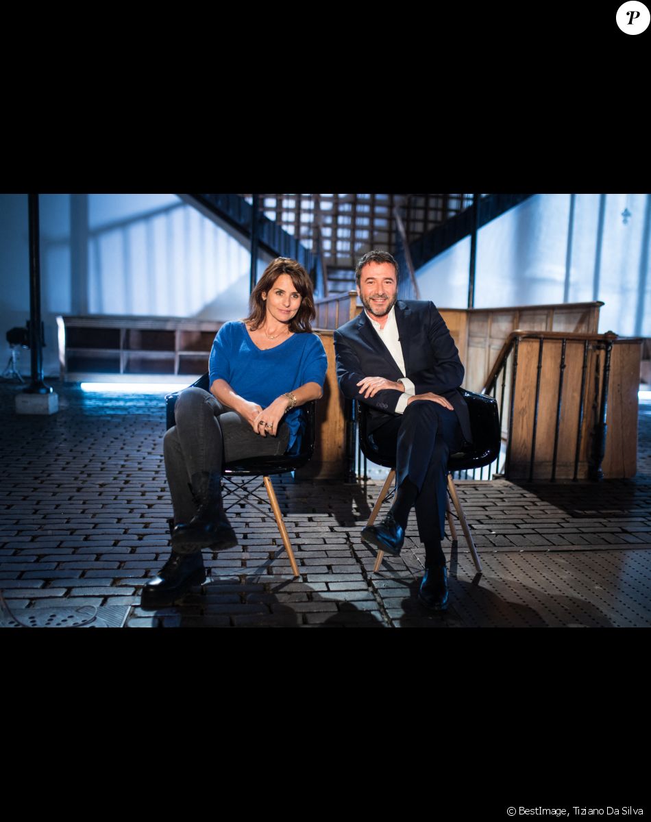 Exclusif - Faustine Bollaert lors de l'enregistrement de l'émission "Animaux Stars" présentée par Bernard Montiel qui sera diffusée le 8 mai 2021 à 17h30 sur la chaine Animaux, à Paris, France, le 15 avril 2021. © Tiziano Da Silva/Bestimage