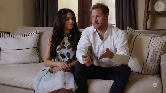 Le prince Harry et Meghan Markle (Robe Oscar de la Renta), duc et duchesse de Sussex, font leur première apparition en podcast sur Spotify depuis l'annonce de la deuxième grossesse de Meghan