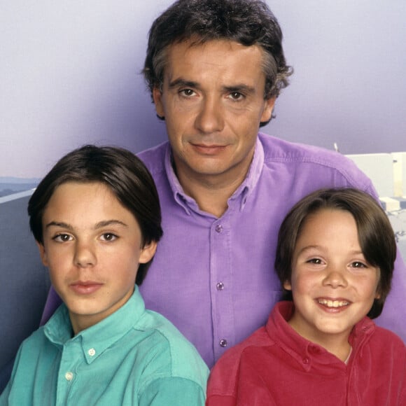 Archives - Rendez-vous avec Michel Sardou et ses deux fils, Romain, 13 ans et Davy, 9 ans. Novembre 1987. © Michel Marizy via Bestimage