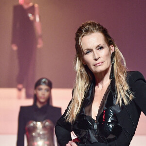 Estelle Lefébure - Défilé de mode Haute-Couture printemps-été 2020 "Jean Paul Gaultier" à Paris. Le 22 janvier 2020.