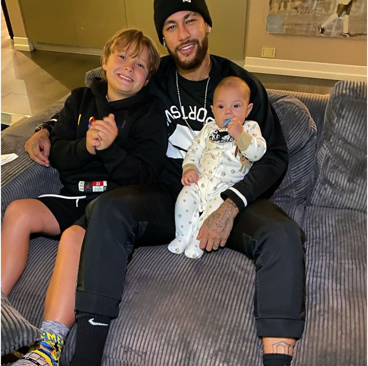 Photo Neymar Ici Photographi Avec Son Fils Davi Lucca Et Celui De 