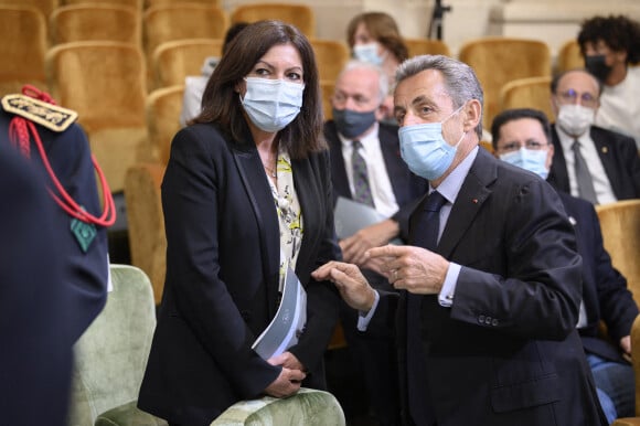 Nicolas Sarkozy et Anne Hidalgo - Le président français Emmanuel Macron commémore le bicentenaire de la mort de Napoléon à l'Institut de France, le 5 mai 2021 à Paris.