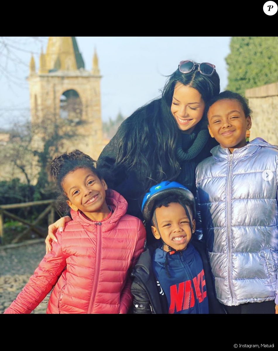 L'épouse de Blaise Matuidi, Isabelle Matuidi, et leurs trois enfants en février 2020.