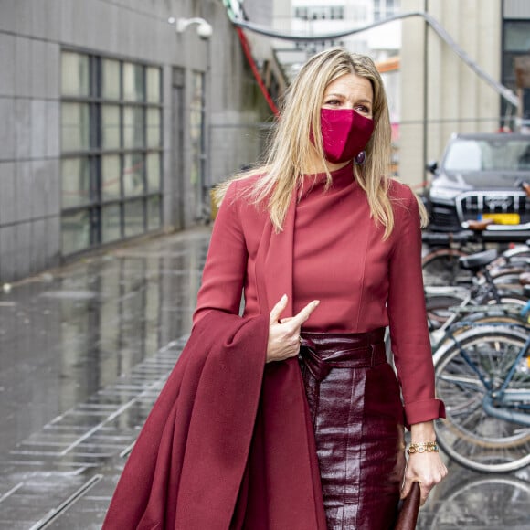 La reine Maxima des Pays-Bas lors d'une visite au Dutch Dance Theater à La Haye. Le 16 mars 2021.