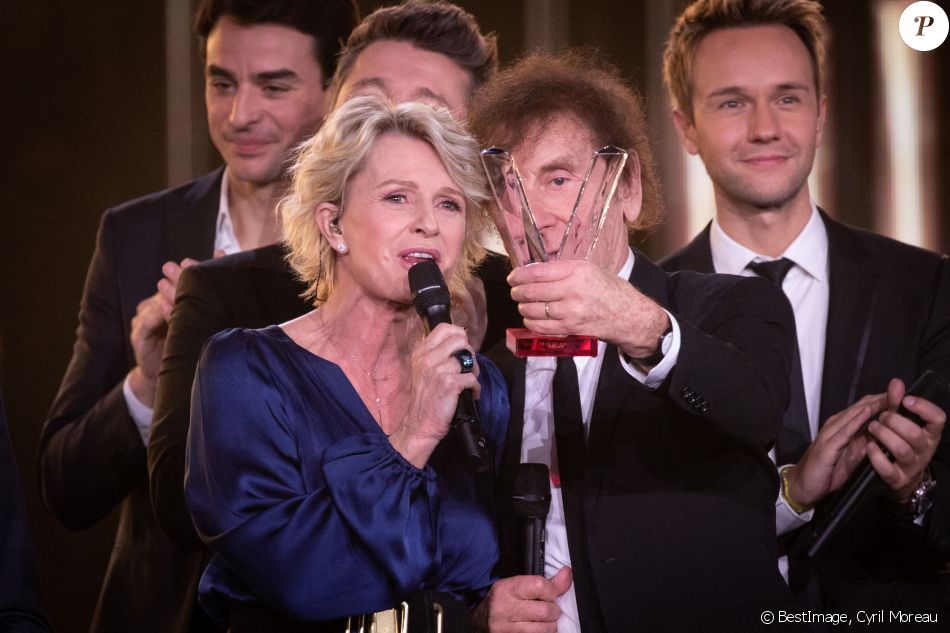 Sophie Davant, Alain Souchon - 35e cérémonie des Victoires de la musique à la Seine musicale de Boulogne-Billancourt, le 14 février 2020. © Cyril Moreau/Bestimage