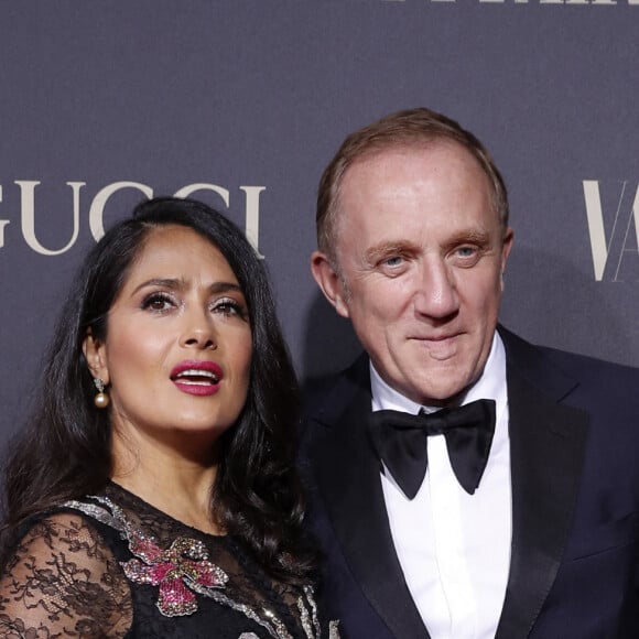 Salma Hayek et son mari François-Henri Pinault au photocall de la soirée "Vanity Fair Awards" à Madrid, le 26 septembre 2018.