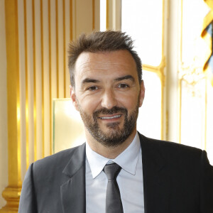 Cyril Lignac - Cérémonie de remise des insignes de Commandeur dans l'Ordre des Arts et des Lettres à Pierre Hermé et de Chevalier dans l'Ordre des Arts et des Lettres à David Sinapian au Ministère de la Culture à Paris, le 23 septembre 2019. © Marc Ausset-Lacroix/Bestimage 