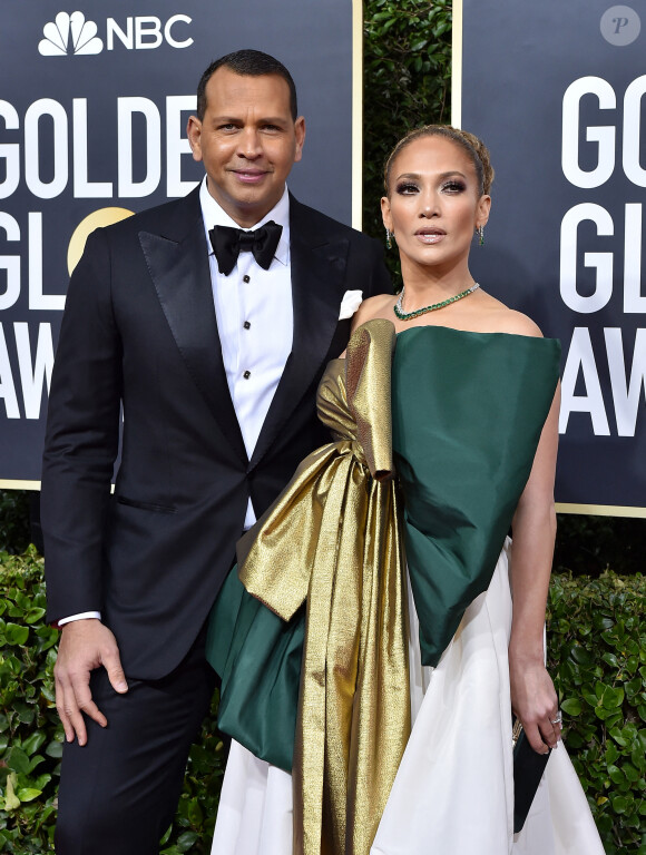 Jennifer Lopez et Alex Rodriguez - Photocall de la 77ème cérémonie annuelle des Golden Globe Awards au Beverly Hilton Hotel à Los Angeles, le 5 janvier 2020. 