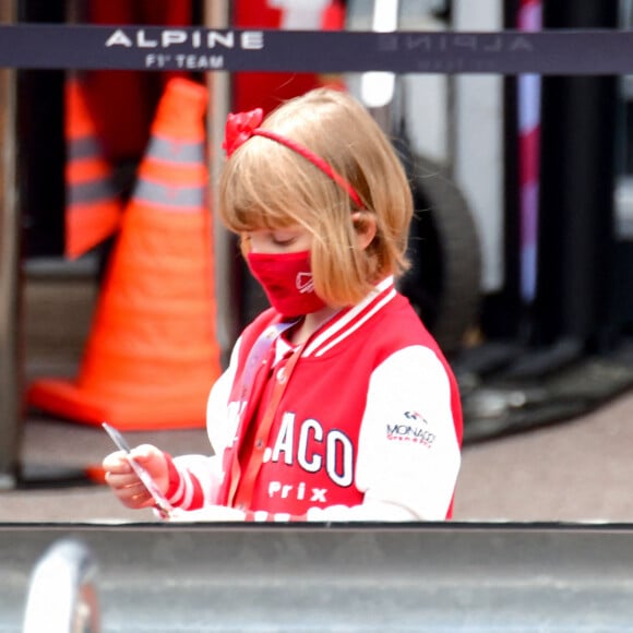 Le prince Albert II de Monaco a visité avec ses enfants, le prince héréditaire Jacques et sa soeur la princesse Gabriella, les stands avant les essais officiels du 78eme Grand Prix de F1 de Monaco le 22 mai 2021. © Bruno Bebert/Bestimage