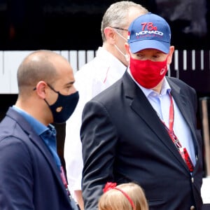 Le prince Albert II de Monaco a visité avec ses enfants, le prince héréditaire Jacques et sa soeur la princesse Gabriella, les stands avant les essais officiels du 78eme Grand Prix de F1 de Monaco le 22 mai 2021. © Bruno Bebert/Bestimage