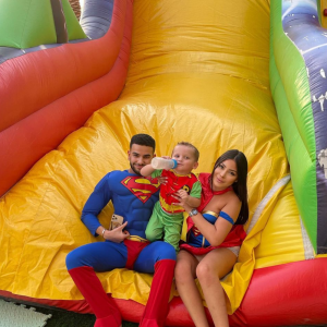 Manon Marsault et Julien Tanti ont fêté l'anniversaire de leur fils Tiago en grande pompe avec leurs amis Marseillais à Dubaï - Instagram