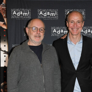 Exclusif - Fabrice Aboulker, Bruno Boutleux (Directeur général de l'Adami) et Marc Lavoine - Remise du prix Adami de l'artiste citoyen 2021 à Marc Lavoine. L'Adami soutient chaque année à travers le Prix de l'Artiste citoyen, les artistes qui s'impliquent et se mobilisent pour des causes qui leur sont chères. Marc Lavoine a reçu ce prix pour son engagement pour la scolarisation des enfants hospitalisés. Il a co-fondé " Mon cartable connecté " qui permet à des enfants malades de suivre leur scolarité à distance. L'Adami est heureuse de le décerner à l'artiste aux multiples facettes Marc Lavoine , qui succède à S. Le Bihan, A.Kidjo et à Z.Ziouani. Paris, le 25 mai 2021. © Coadic Guirec/Bestimage