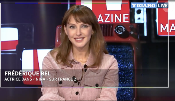 Frédérique Bel dans l'émission Buzz TV.