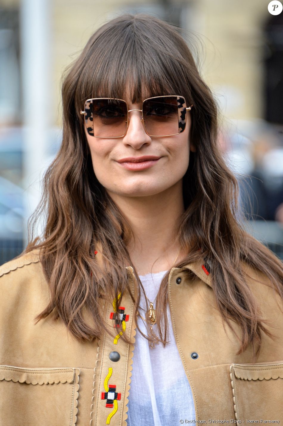 Clara Luciani - Arrivées au défilé Miu Miu collection prêt-à-porter Automne/Hiver 2020-2021 lors de la Fashion Week à Paris le 3 mars 2020. © Christophe Clovis - Veeren Ramsamy / Bestimage