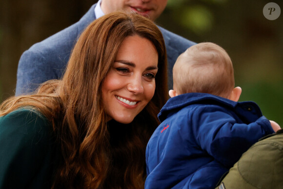 Catherine (Kate) Middleton, duchesse de Cambridge, rencontrent des enfants d'Edzell Nursery lors de leur visite au parc Starbank à Édimbourg, Ecosse, Royaume Uni, le 27 mai 2021