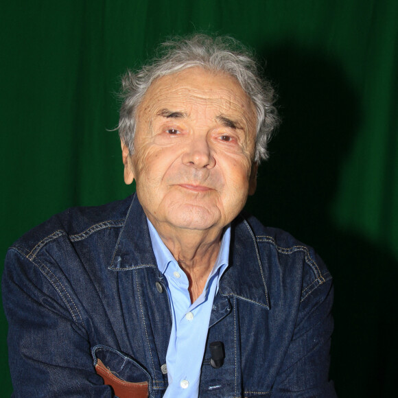 Exclusif - Pierre Perret - Les invités de l'émission "L'instant de Luxe" sur la chaine Non Stop People à Paris. © Philippe Baldini / Bestimage