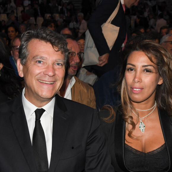 Arnaud Montebourg et sa nouvelle compagne Amina Walter, directrice du développement et des partenariats de LeLynx.fr - Opéra "Tosca Puccini" à l'hôtel national des Invalides dans le cadre de l'opération "Opéra en plein air" à Paris le 4 septembre 2019. © Coadic Guirec/Bestimage