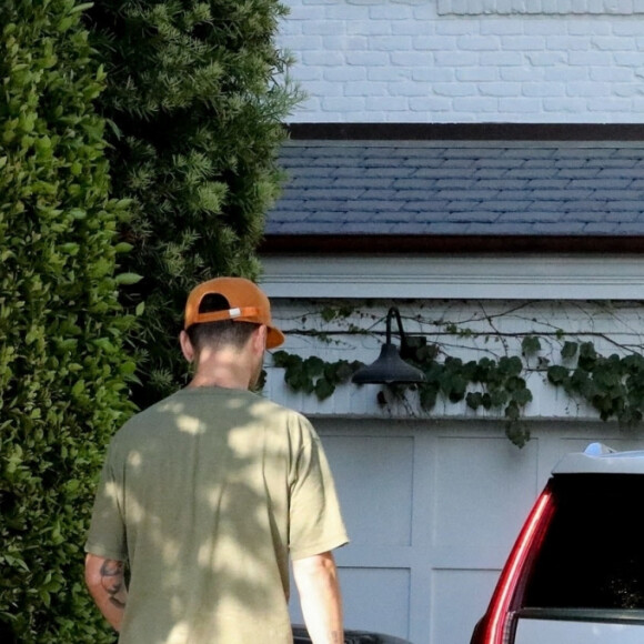 Jennifer Lopez arrive chez Ben Affleck à Pacific Palisades. Los Angeles, le 4 juin 2021.