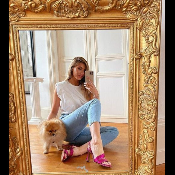 Camille Cerf pose sur Instagram, 18 mai 2021