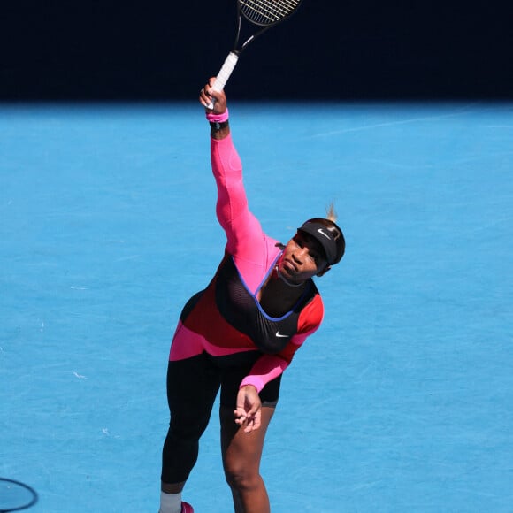 Serena Williams et sa combinaison Nike lors de l'Open d'Australie à Melbourne, le 18 février 2021.