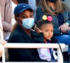 Serena Williams et sa fille Olympia (3 ans) assistent au premier match de l'Ultimate Tennis Showdown (UTS) 4 au technopole Sophia Antipolis à Biot. © Bruno Bébert/Bestimage