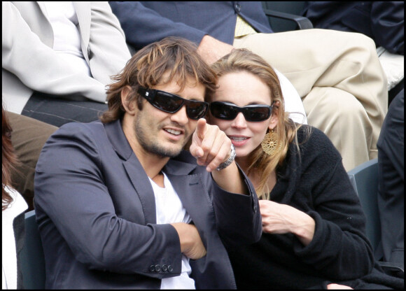 Bixente Lizarazu et Claire Keim - Finale hommes de Roland Garros en 2009, le dimanche 7 juin 2009. 