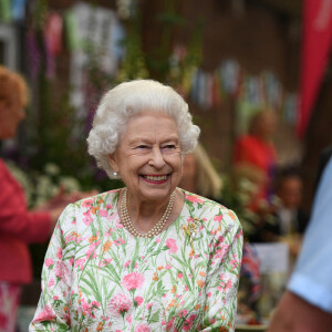 La reine Elisabeth II au Big Lunch Initiative en marge du sommet du G7 à Saint Ives le 11 juin 2021.