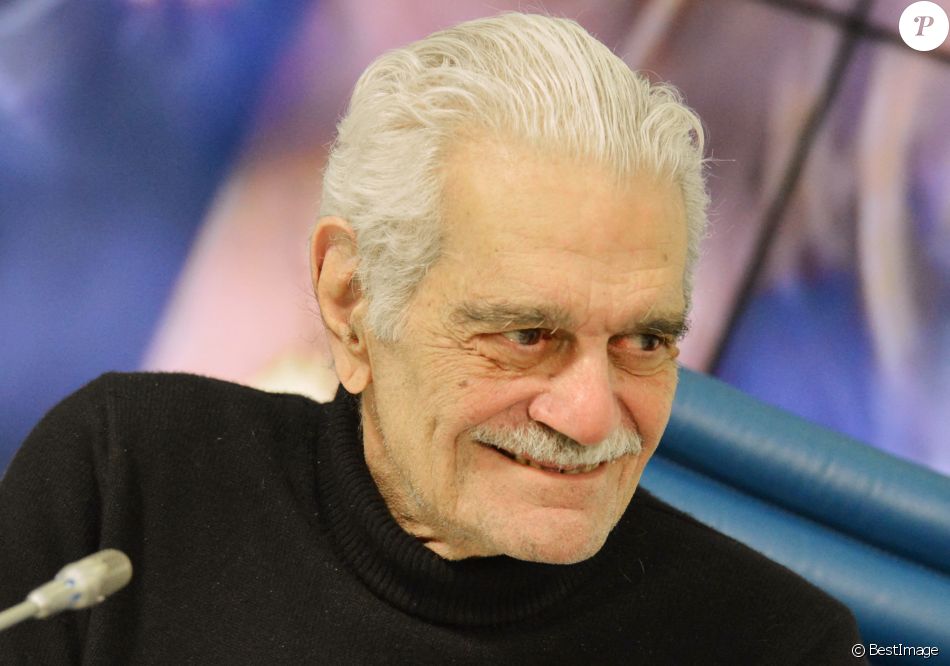 Omar Sharif lors de la conférence de presse pour la vente aux enchères de la "Federation fund's" à Moscou, le 28 novembre 2014.