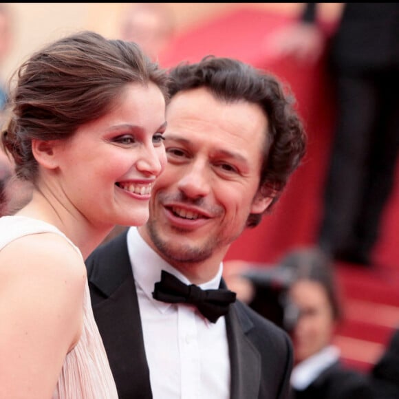 Latitia Casta, Stefano Accorsi - Montée des marches du film "La Conquête" - 64e Festival international du film de Cannes.