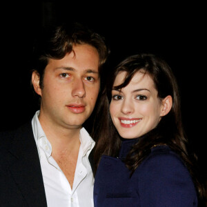 Raffaello Folliero et Anne Hathaway à Milan en 2006.